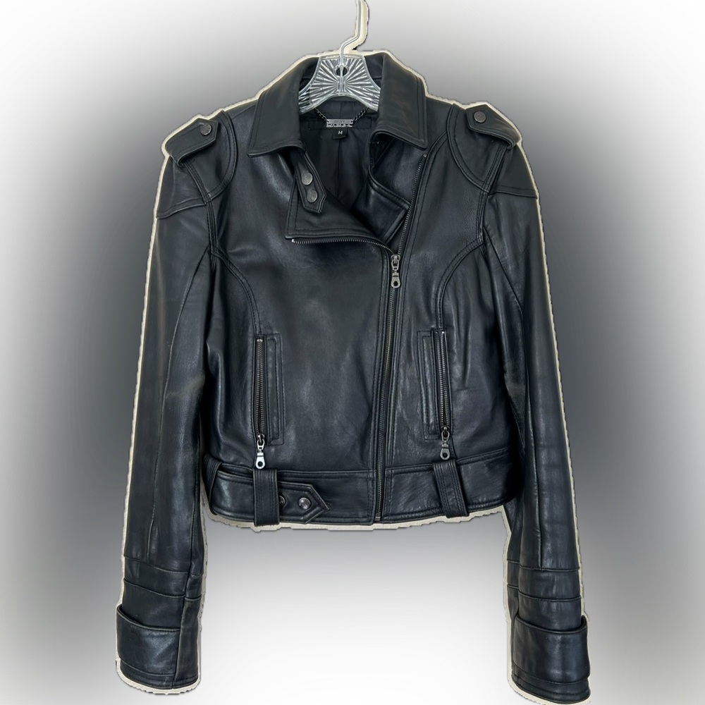 Leather jacket Exterior-  : 100% GENUINE
LAME LEATHER/  Great quality leather